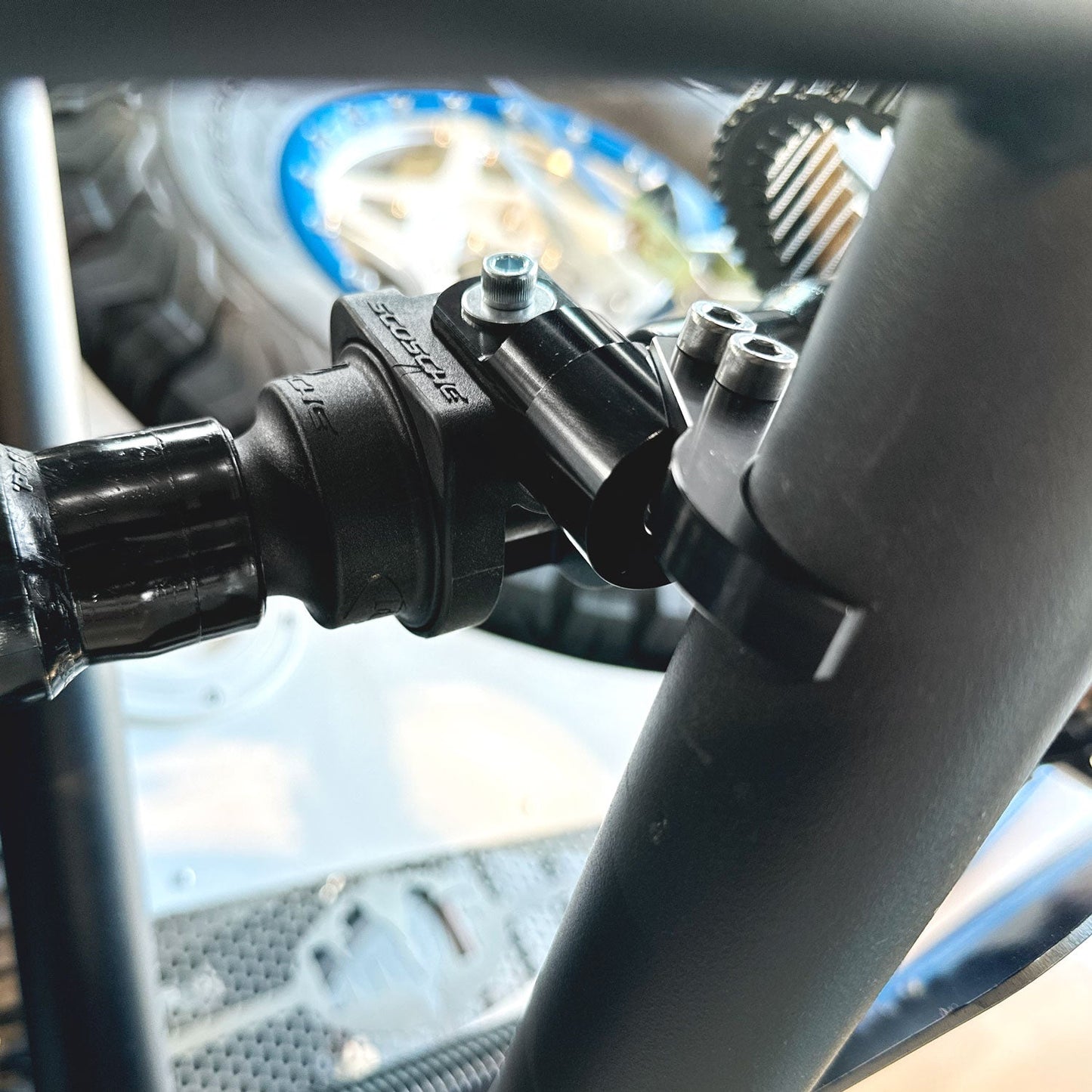 Magnetic Quick-Release for Helmet Air Pumper - CLEARANCE